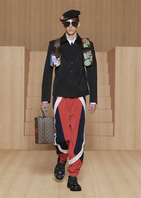 lv ss 2022|Louis Vuitton Spring 2022 Menswear Collection .